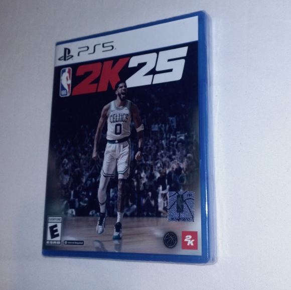 NBA 2K25/ Madden NFL 25 Sport Game PS5 Bundle - Picture 3 of 3